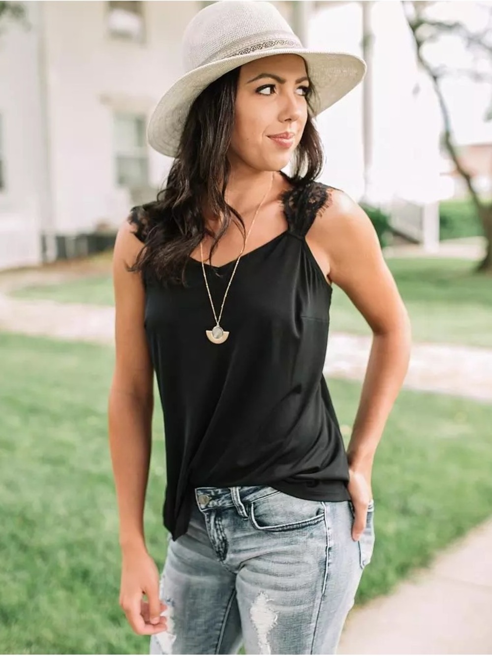 Willow & Root Black Delicate Lace Strap Tank Top Cami XS Summer Elegant NWOT